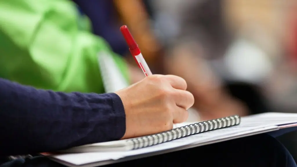 3 stvari koje možete učiniti odmah da biste poboljšali koncentraciju 2 Pisanje bilješki